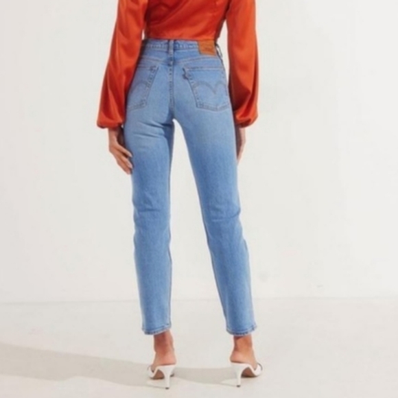 Levi's Wedgie Straight Leg Crop Jeans Tango Blue 90s Mom Denim Pants High Rise - Picture 9 of 15